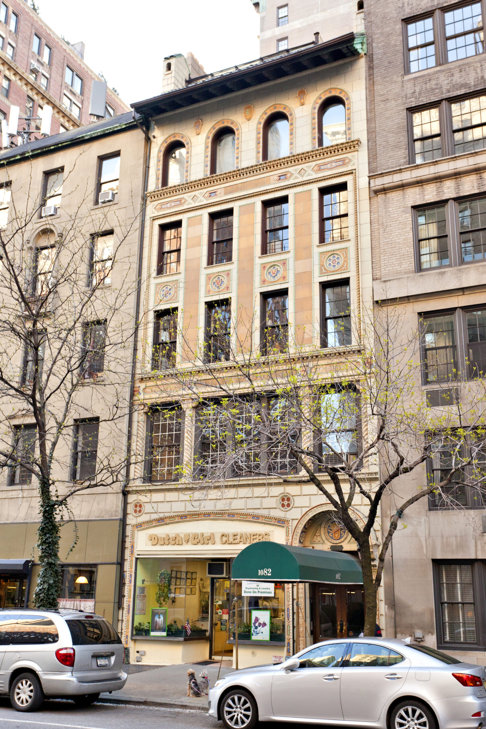 1082 Park Avenue