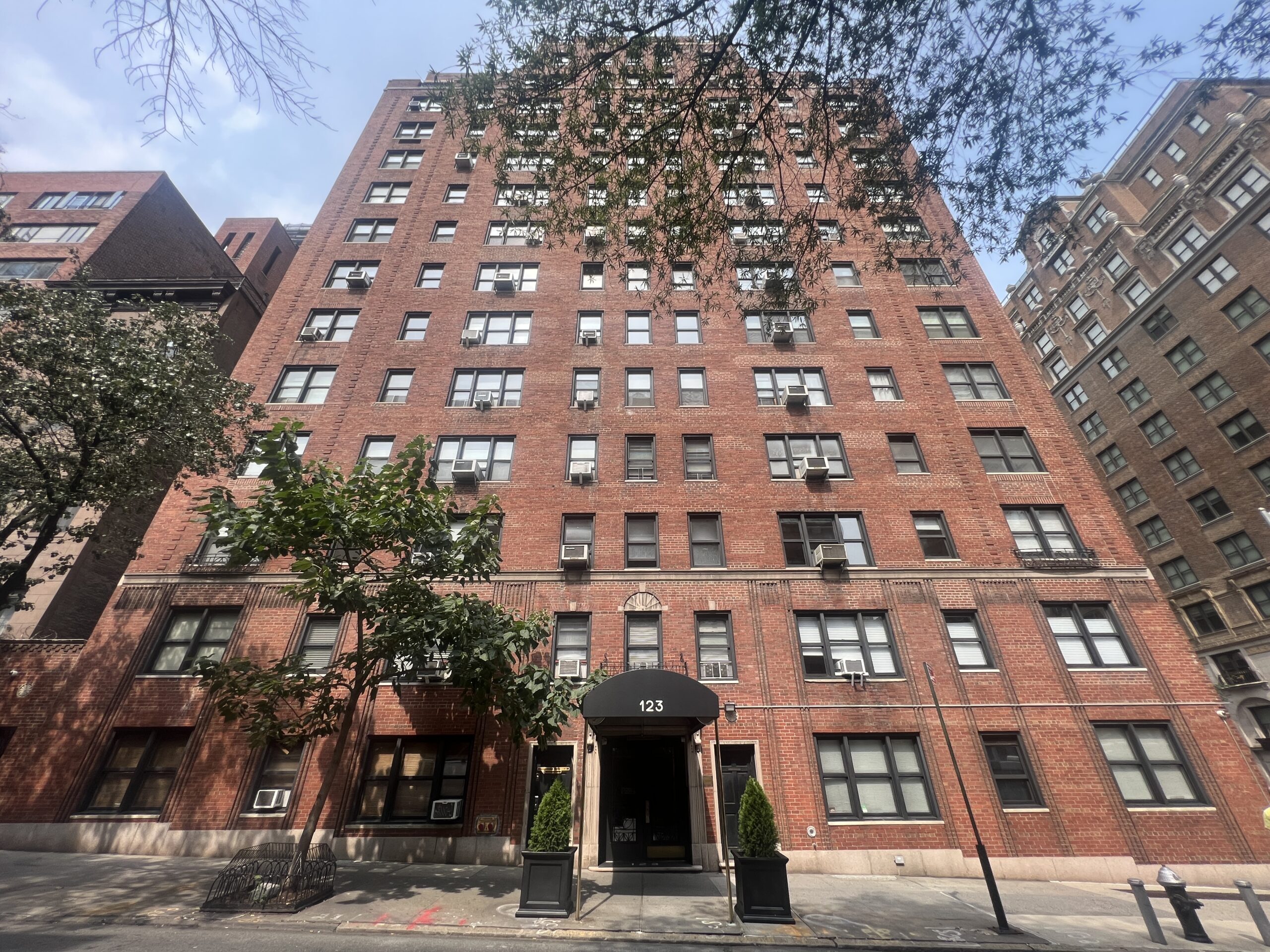 123 East 37th Street