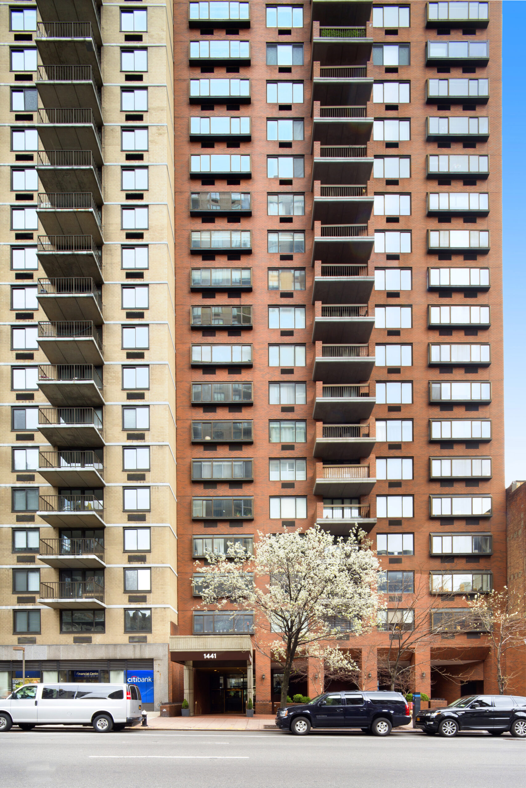 Le Trianon Condominium