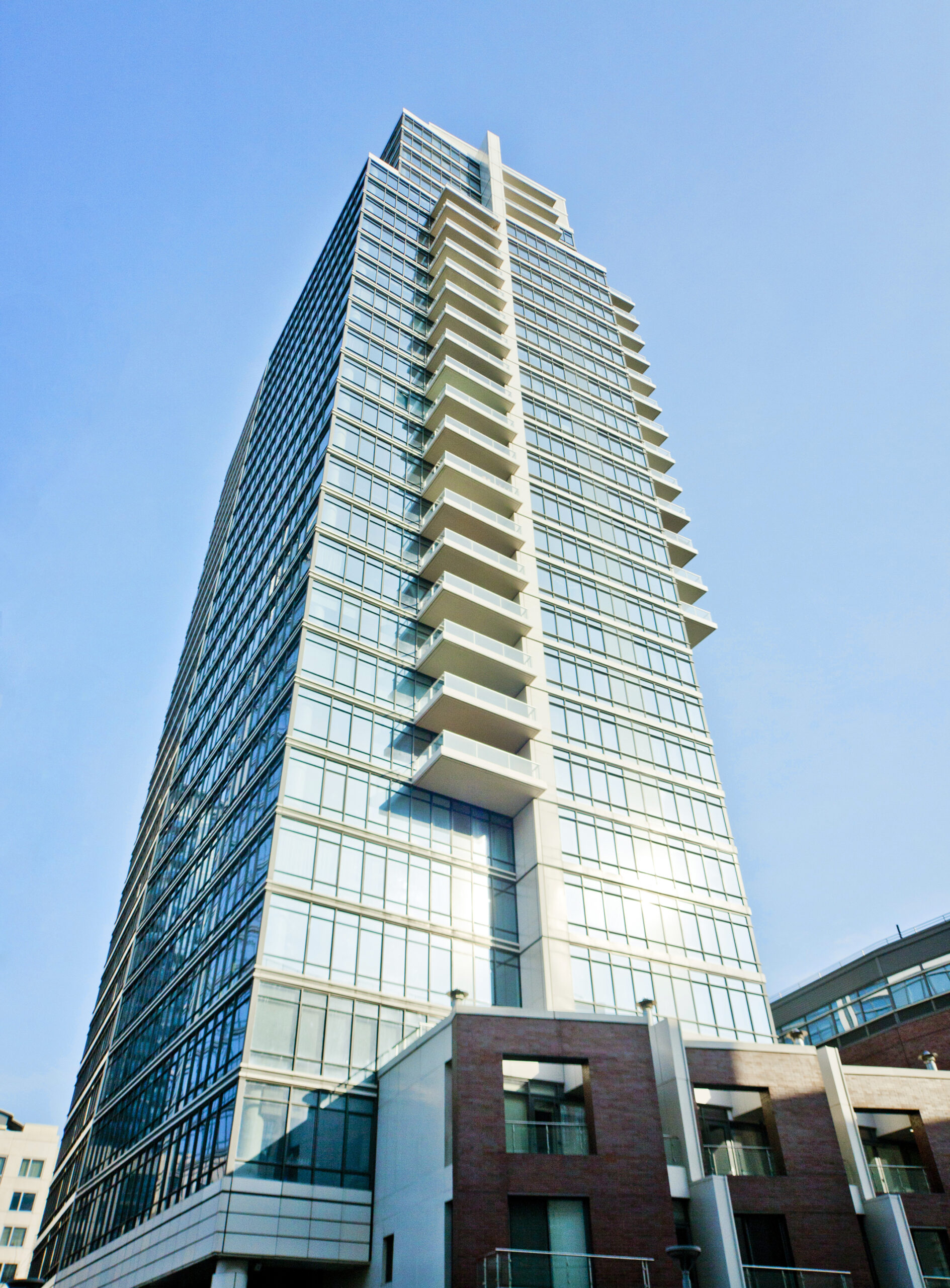 THE 1 NORTHSIDE PIERS CONDO