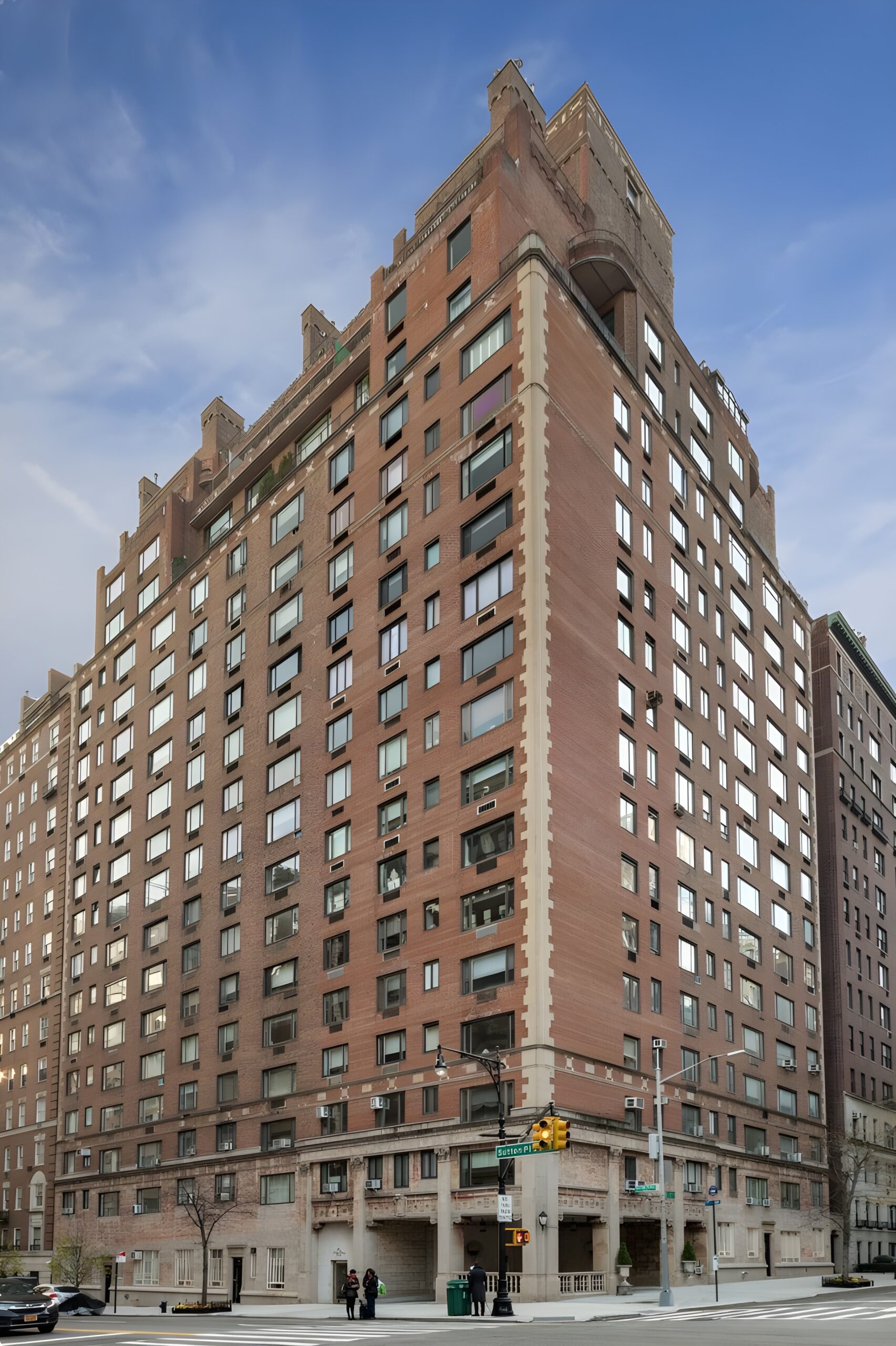2 Sutton Place South