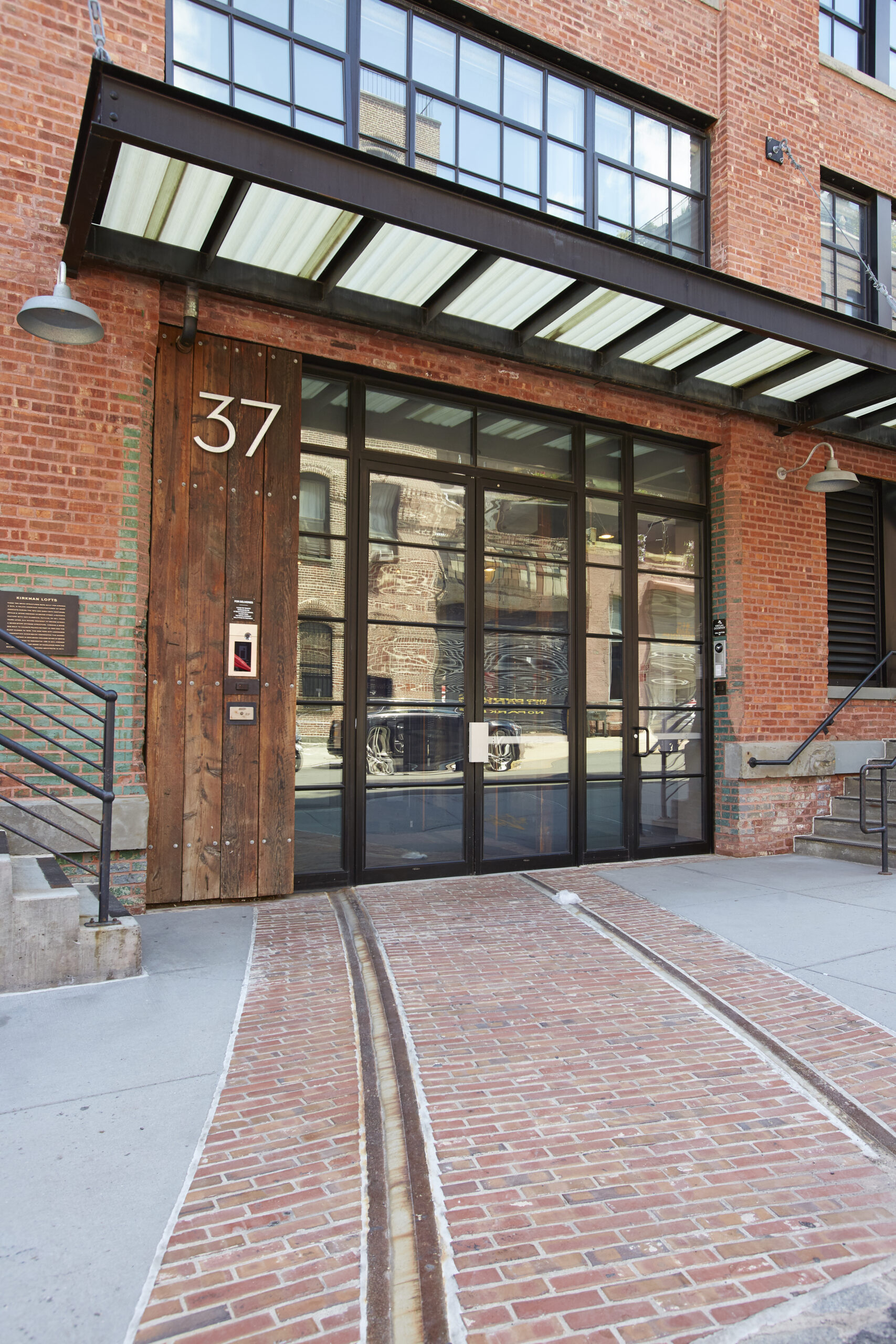 37 Bridge Street