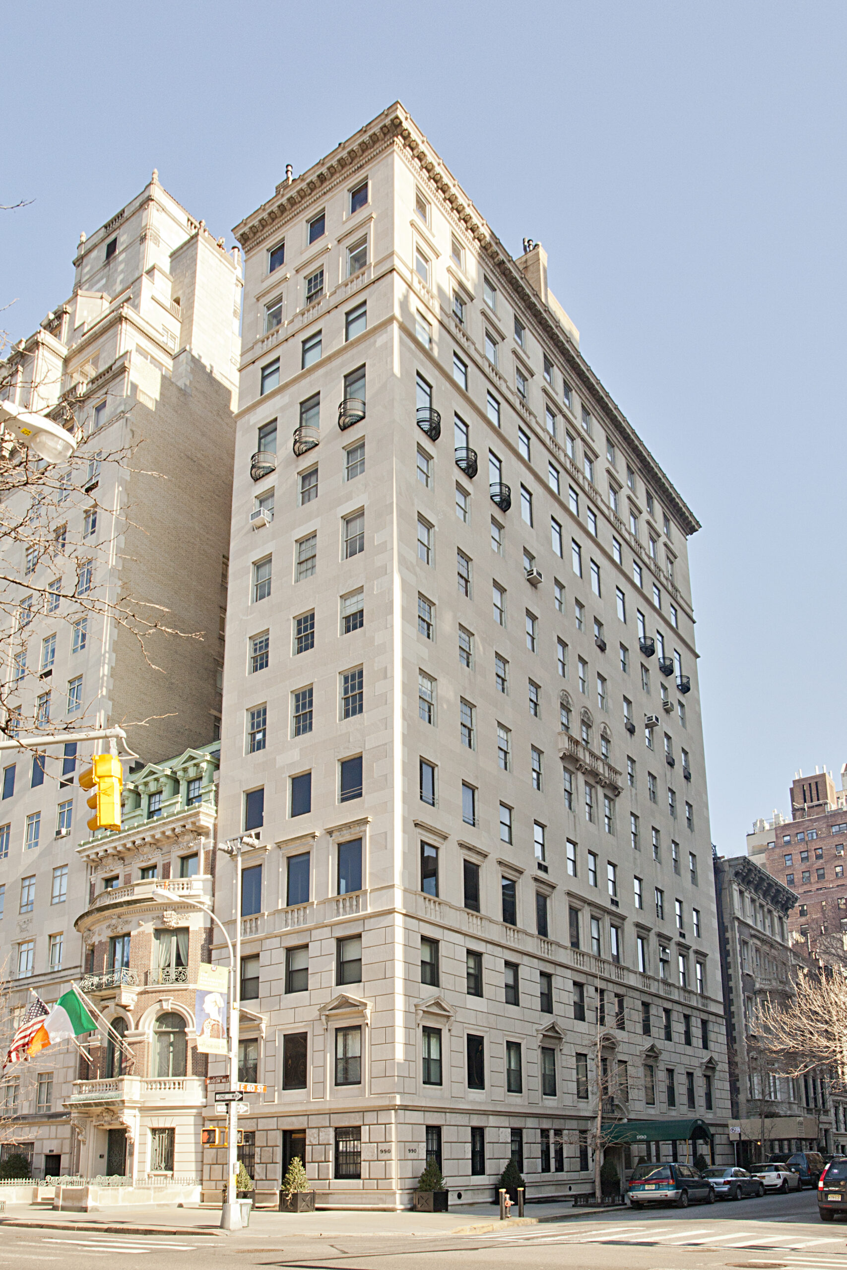 990 Fifth Avenue
