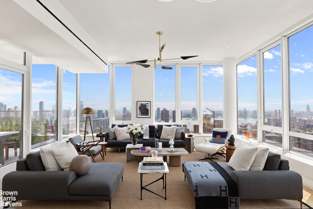 Skyline Included: 5 Homes Where the City Steals the Show