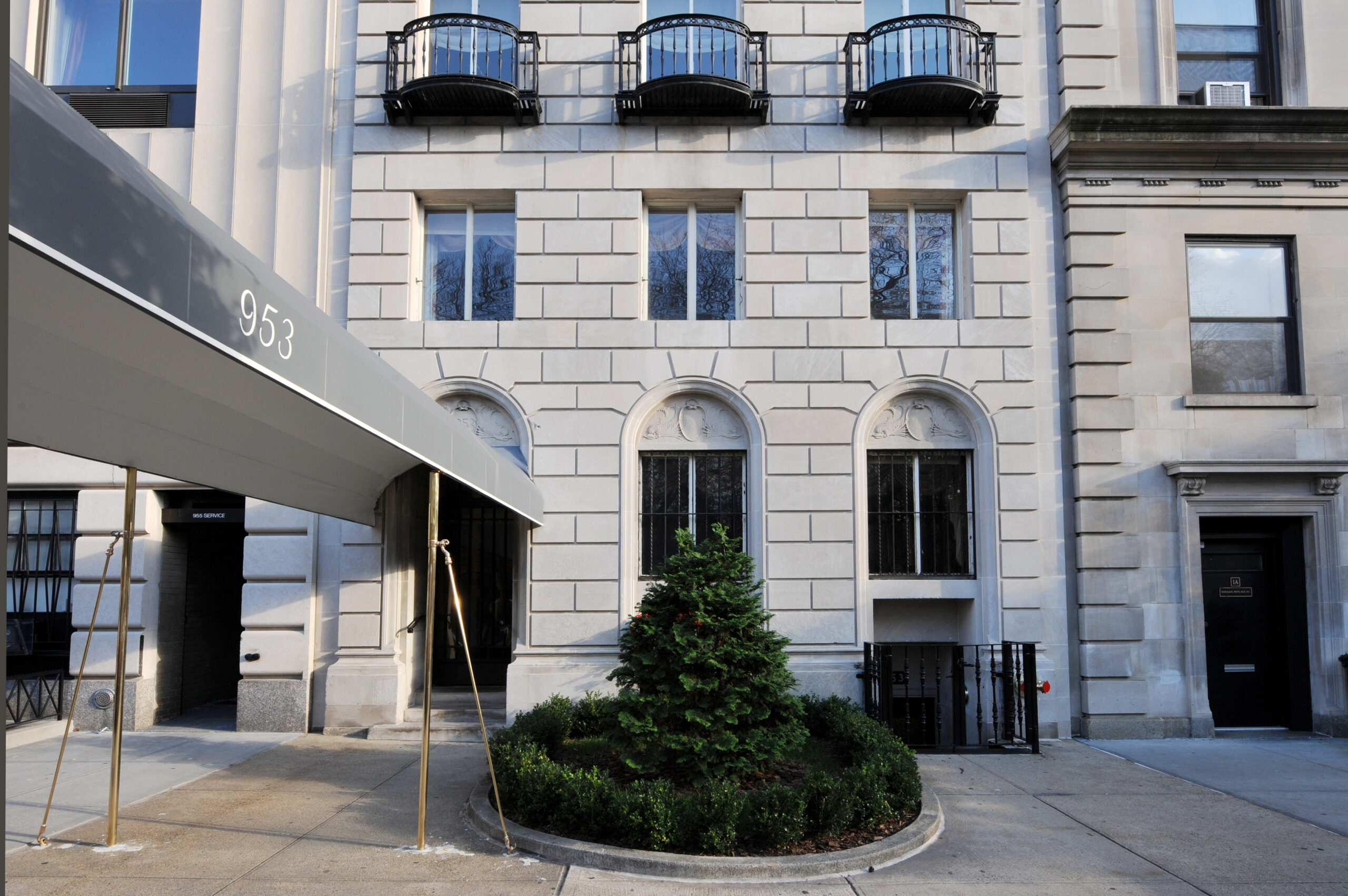 953 Fifth Avenue