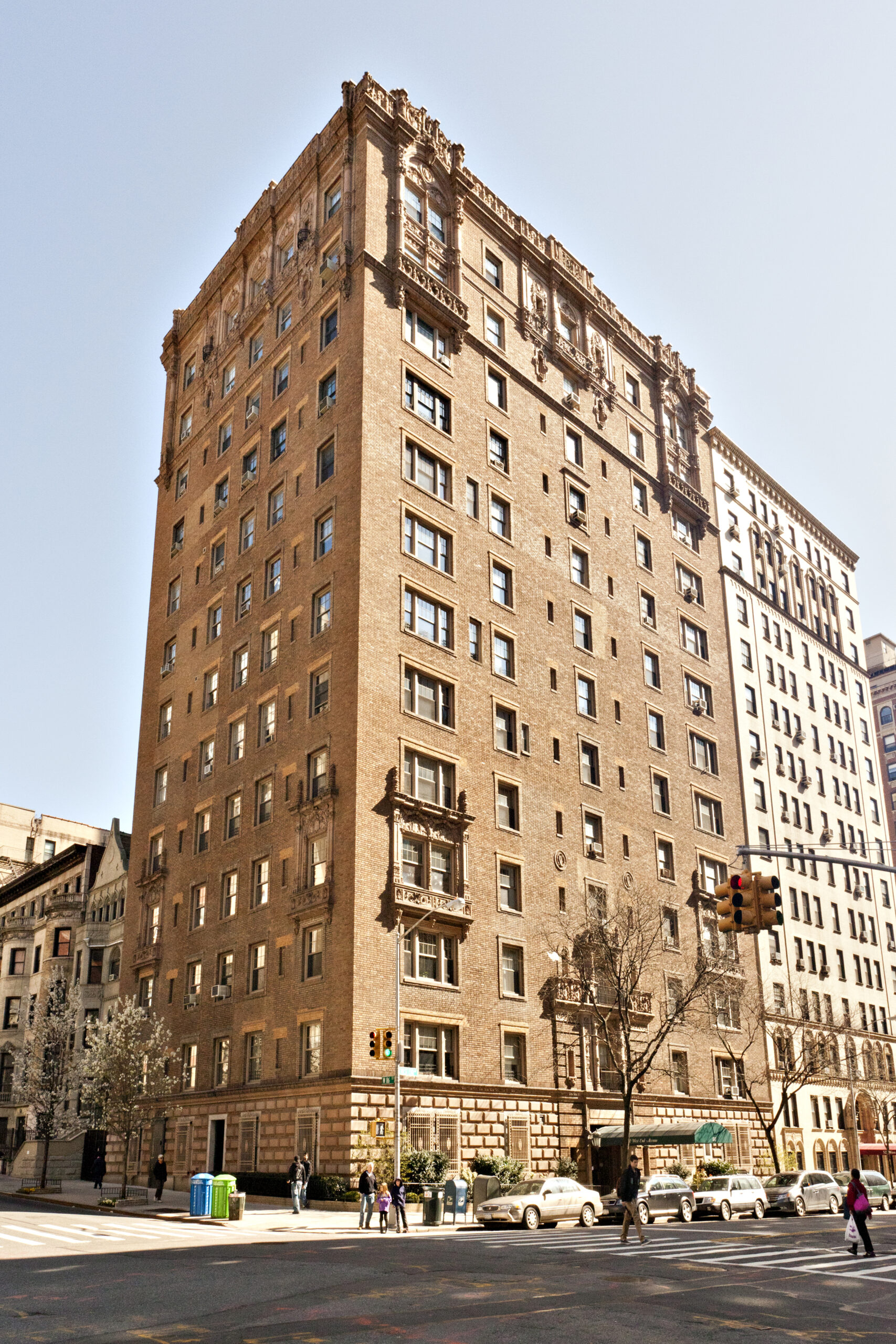 530 West End Avenue