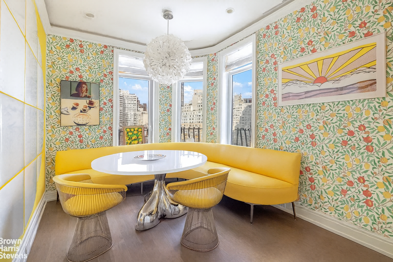 Wall Power: 5 Homes with Wallpaper That Steals the Spotlight