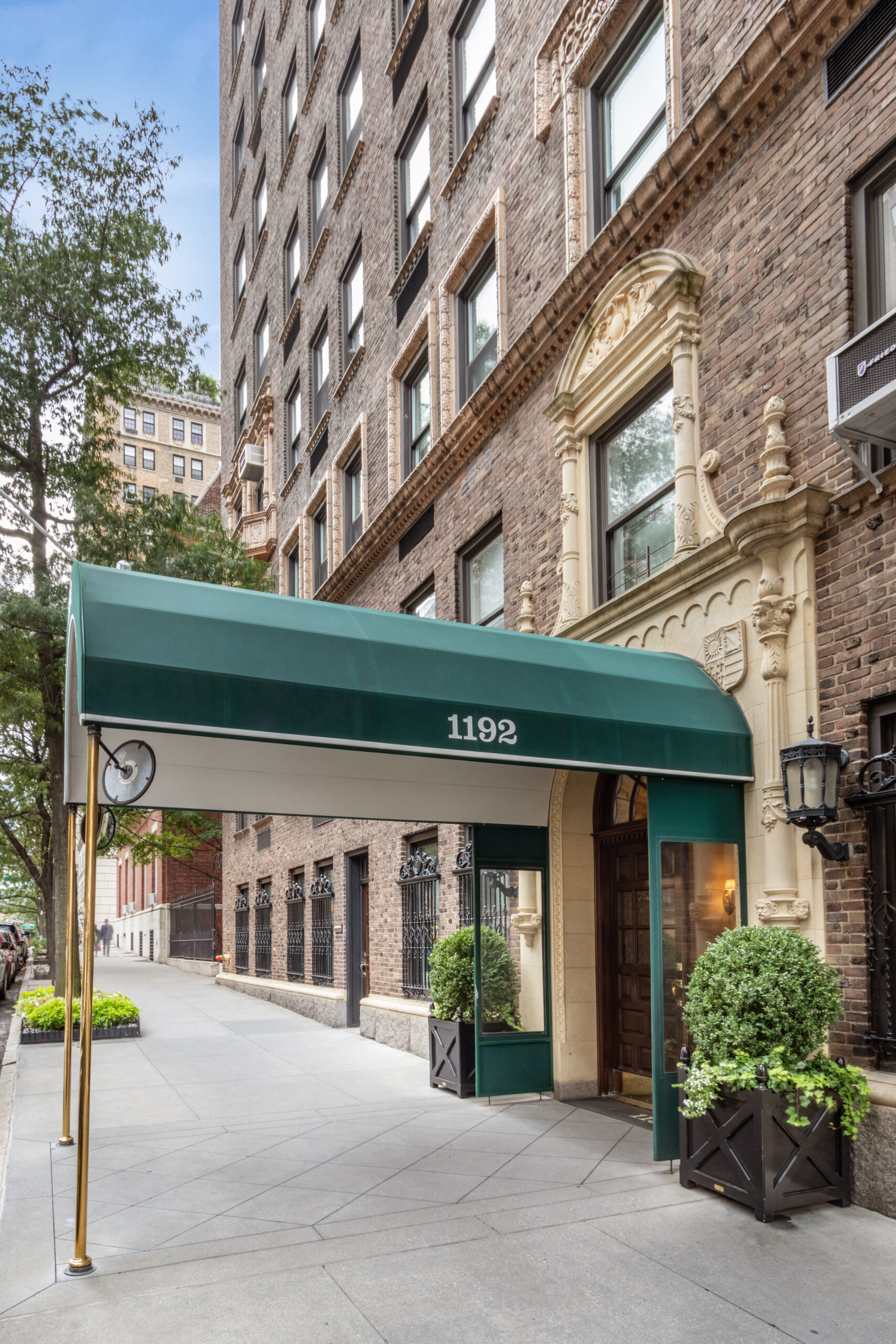 1192 Park Avenue