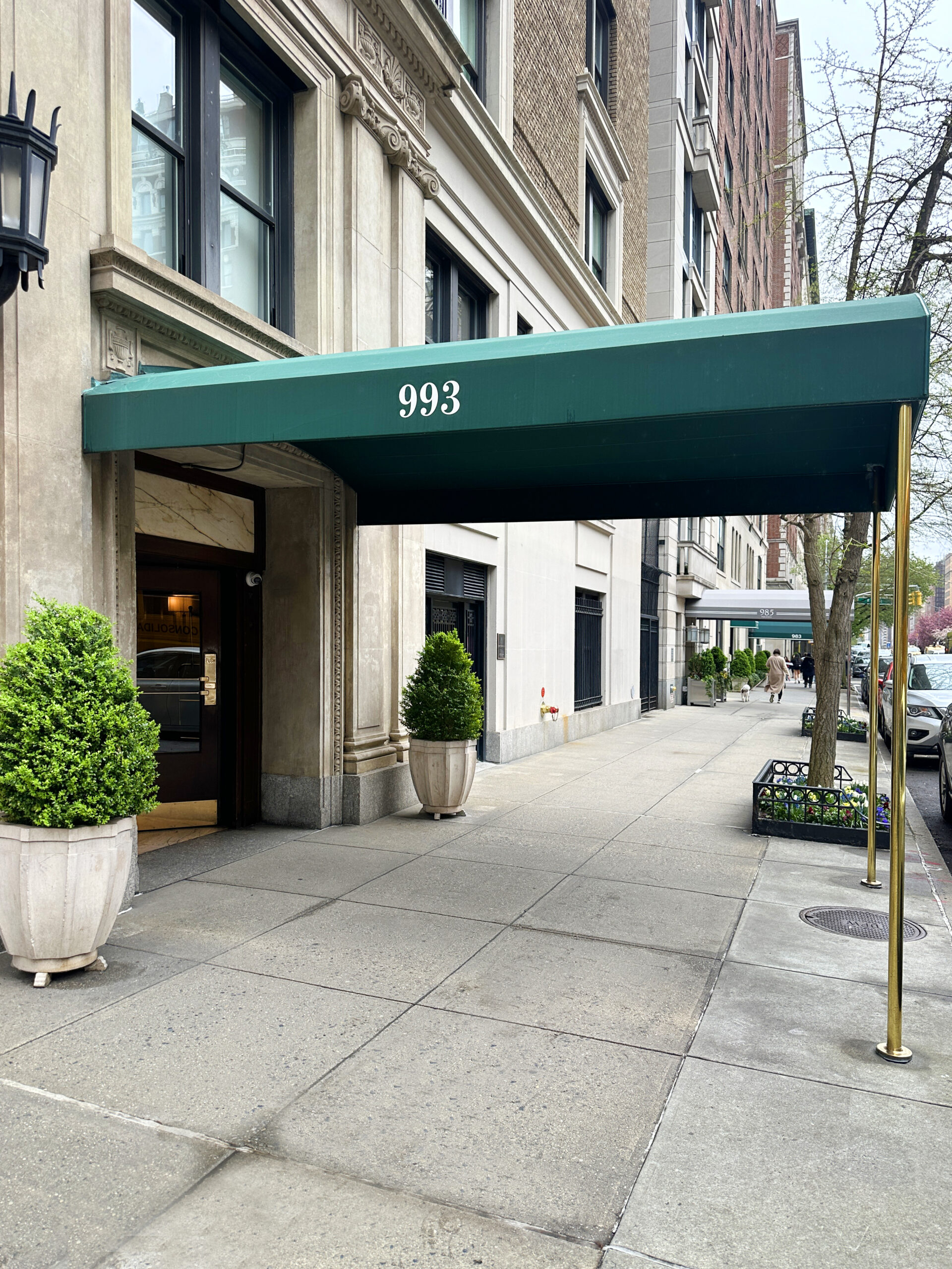 993 Park Ave